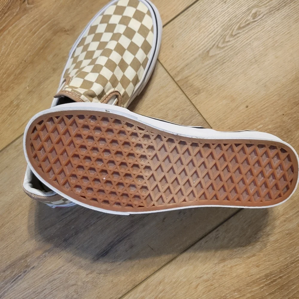 Vans Checkered Slip-On Sneakers Size Mens 6 Womens 7.5 - Picture 2 of 5
